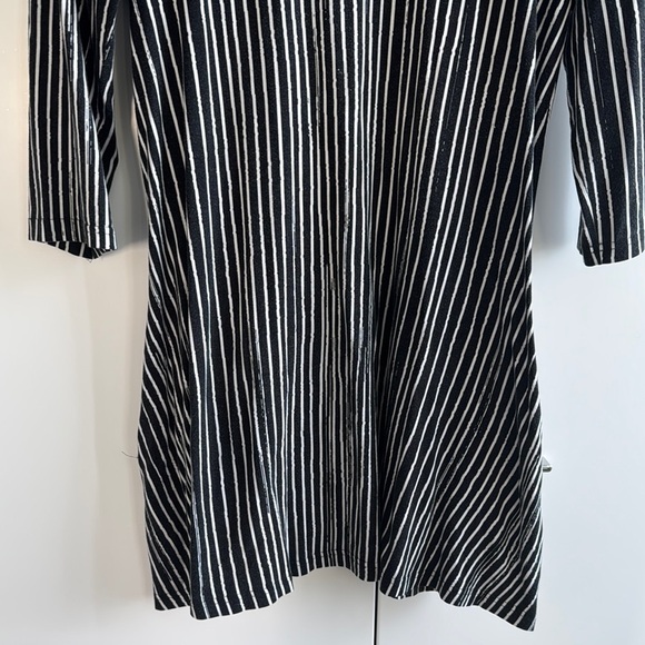 Nordic Tricot by Ivana Helsinki Mini Black White Striped Dress with 3/4 Sleeves - Picture 4 of 14